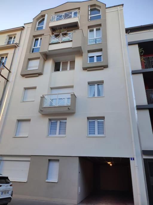 Апартаменты Grand T2 Lumineux Viarme/Talensac Avec Parking Нант Экстерьер фото